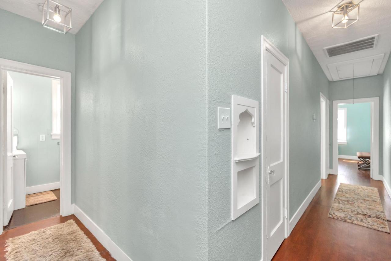 2 Kitchens,2 Living Rooms,4 Bedrooms-Close To All! Galveston Bagian luar foto