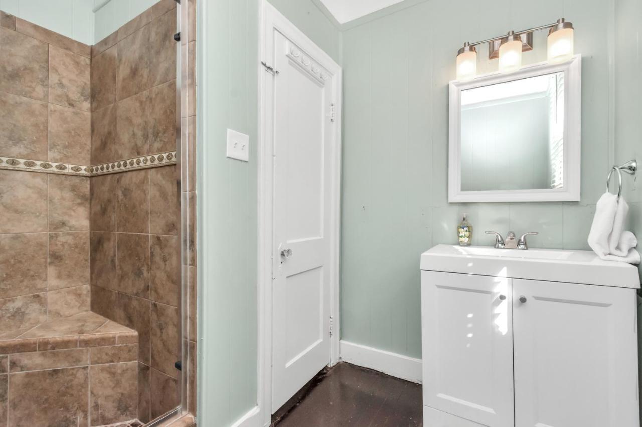 2 Kitchens,2 Living Rooms,4 Bedrooms-Close To All! Galveston Bagian luar foto