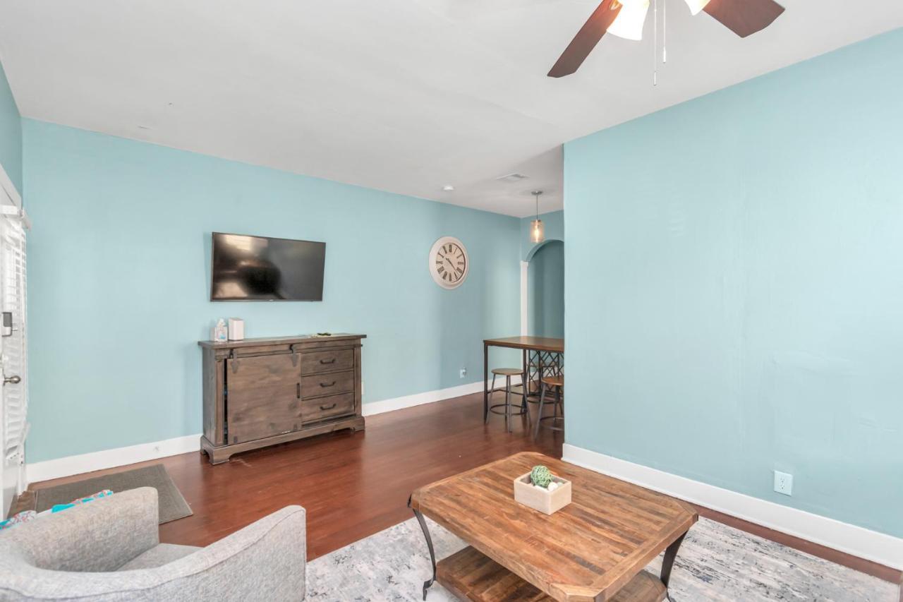 2 Kitchens,2 Living Rooms,4 Bedrooms-Close To All! Galveston Bagian luar foto