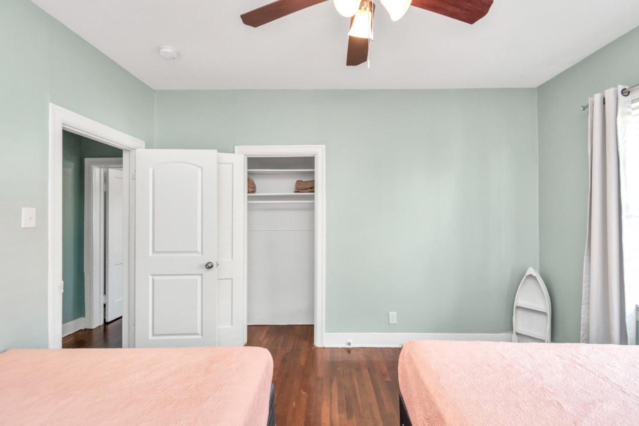 2 Kitchens,2 Living Rooms,4 Bedrooms-Close To All! Galveston Bagian luar foto