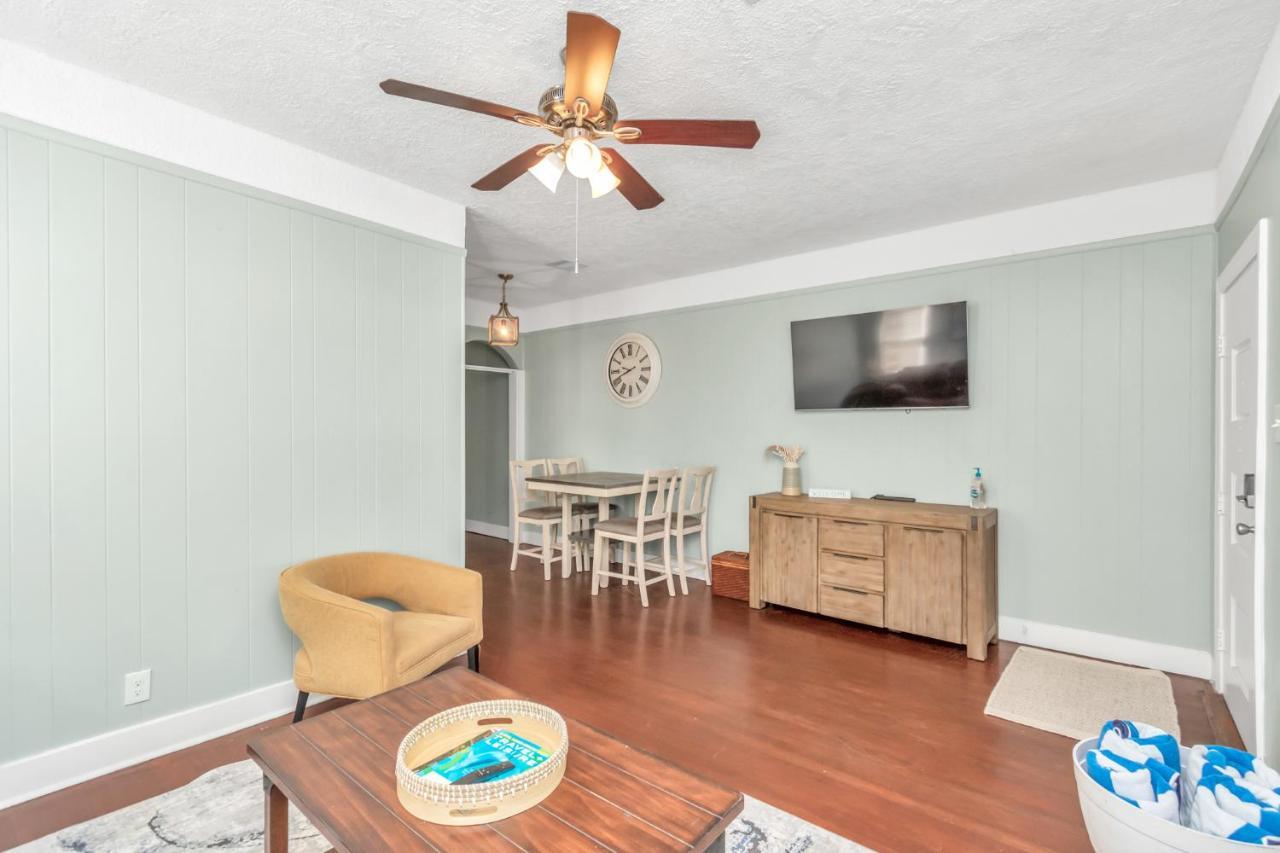 2 Kitchens,2 Living Rooms,4 Bedrooms-Close To All! Galveston Bagian luar foto