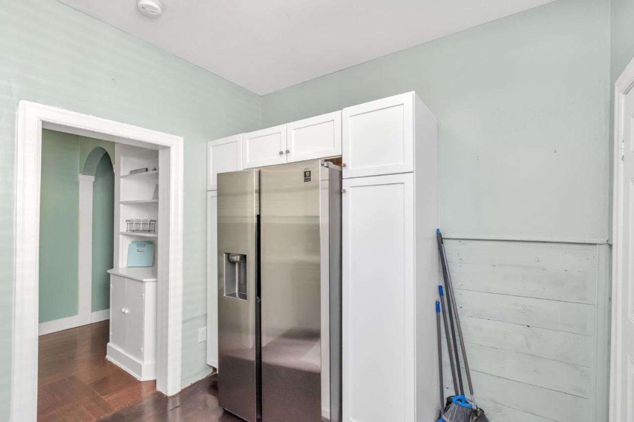 2 Kitchens,2 Living Rooms,4 Bedrooms-Close To All! Galveston Bagian luar foto