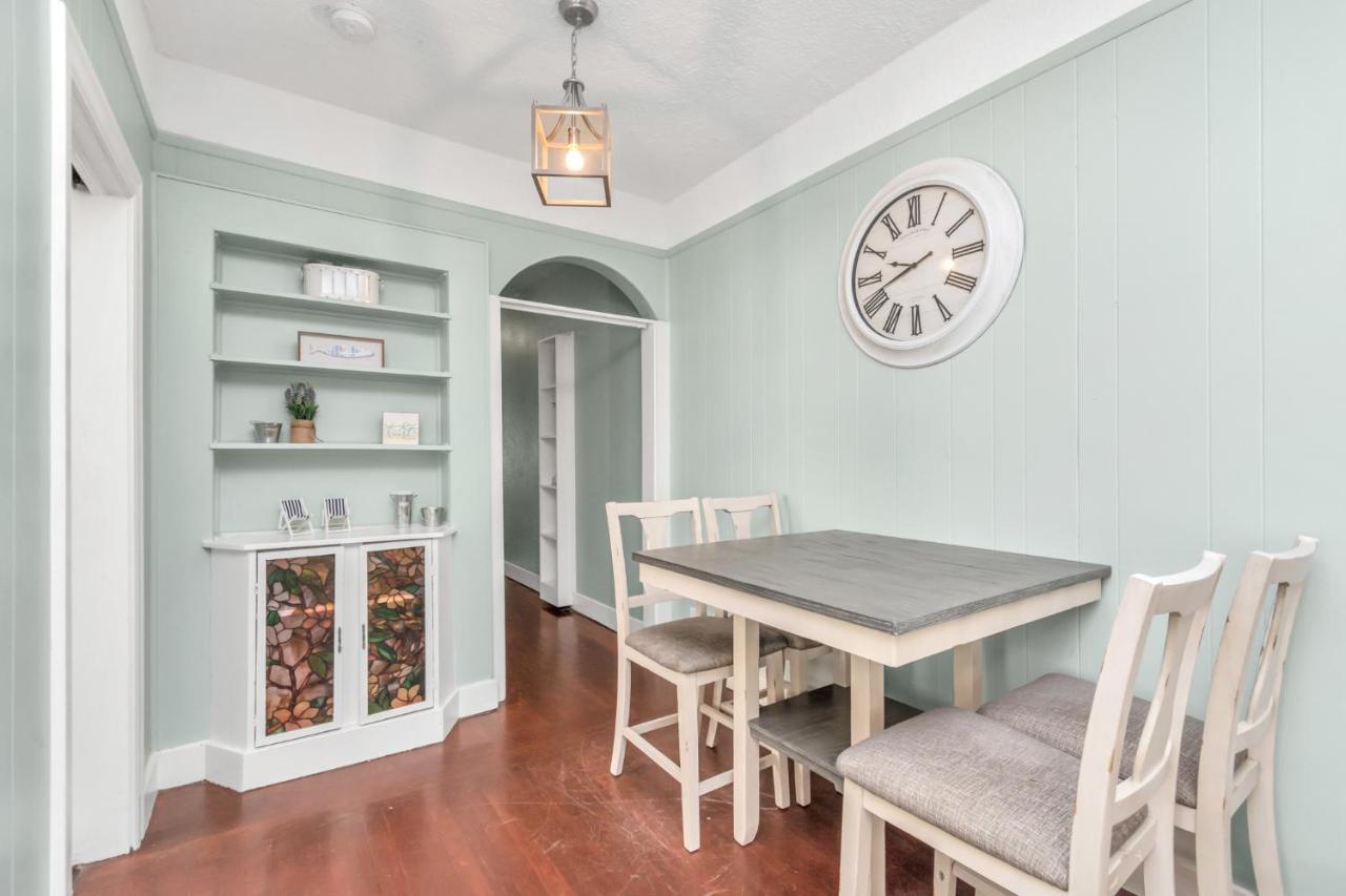 2 Kitchens,2 Living Rooms,4 Bedrooms-Close To All! Galveston Bagian luar foto