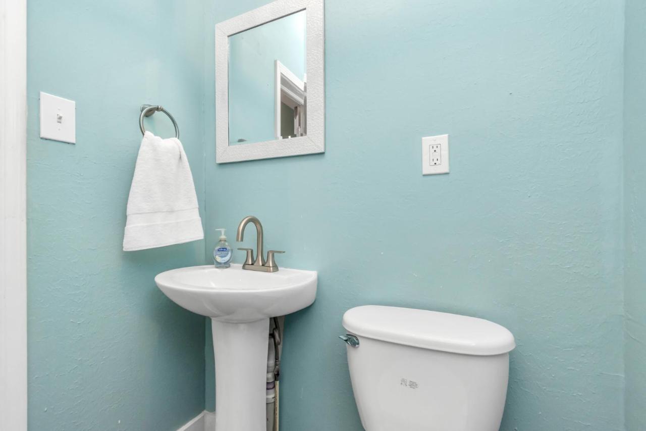 2 Kitchens,2 Living Rooms,4 Bedrooms-Close To All! Galveston Bagian luar foto